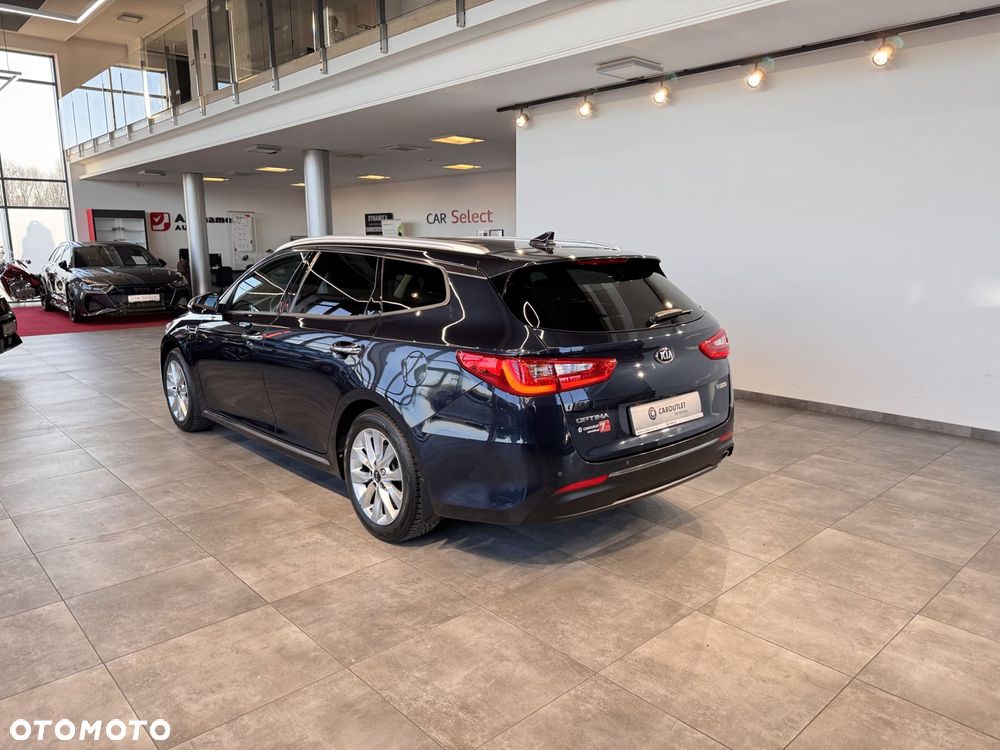 Kia Optima - 7