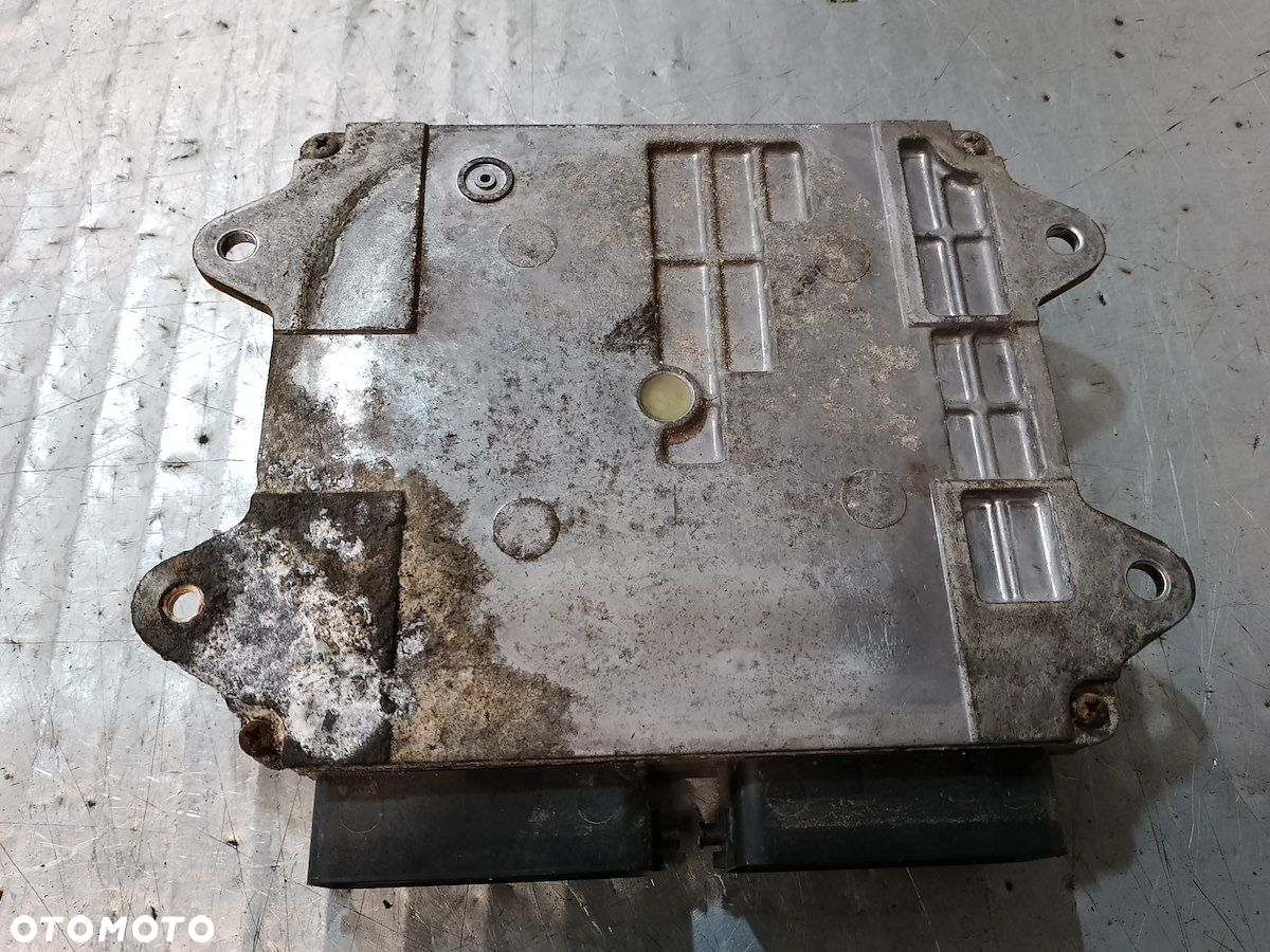 KOMPUTER, STEROWNIK MITSUBISHI COLT VI A1351502079  1860A302  E6T42485 1.3 - 3