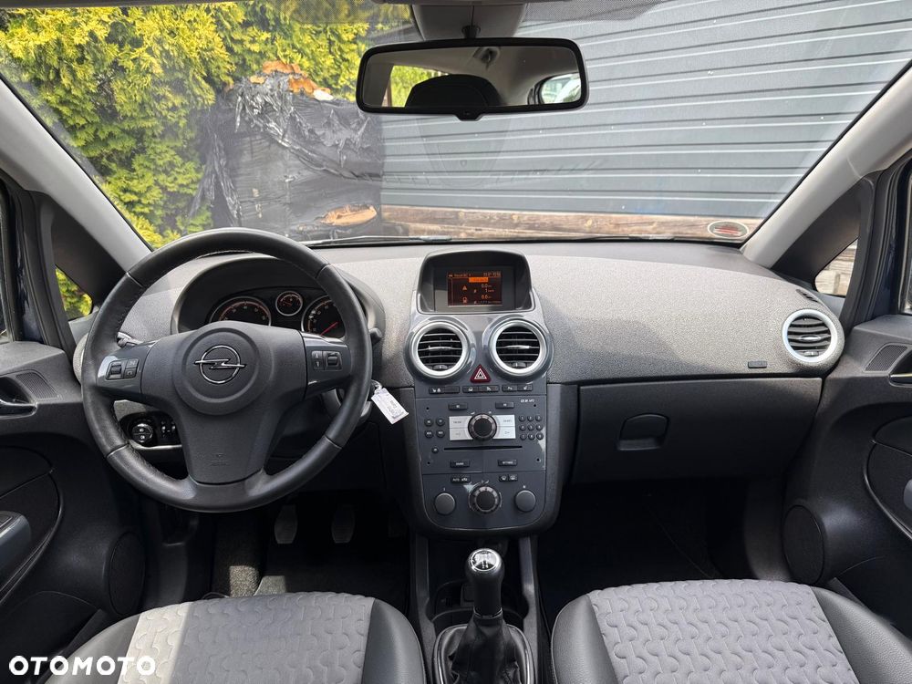 Opel Corsa 1.4 16V Innovation - 22