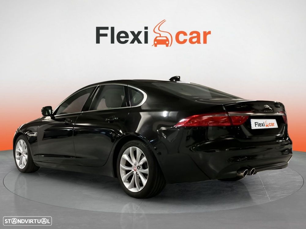 Jaguar XF 2.0 D Prestige Aut. - 5