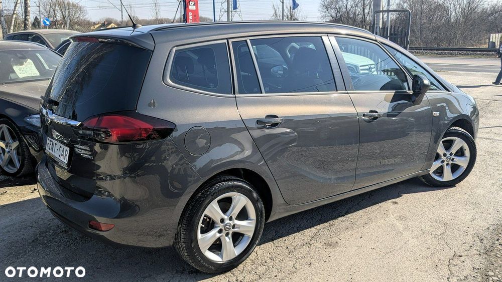 Opel Zafira - 11