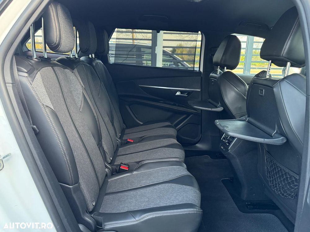 Peugeot 5008 - 16