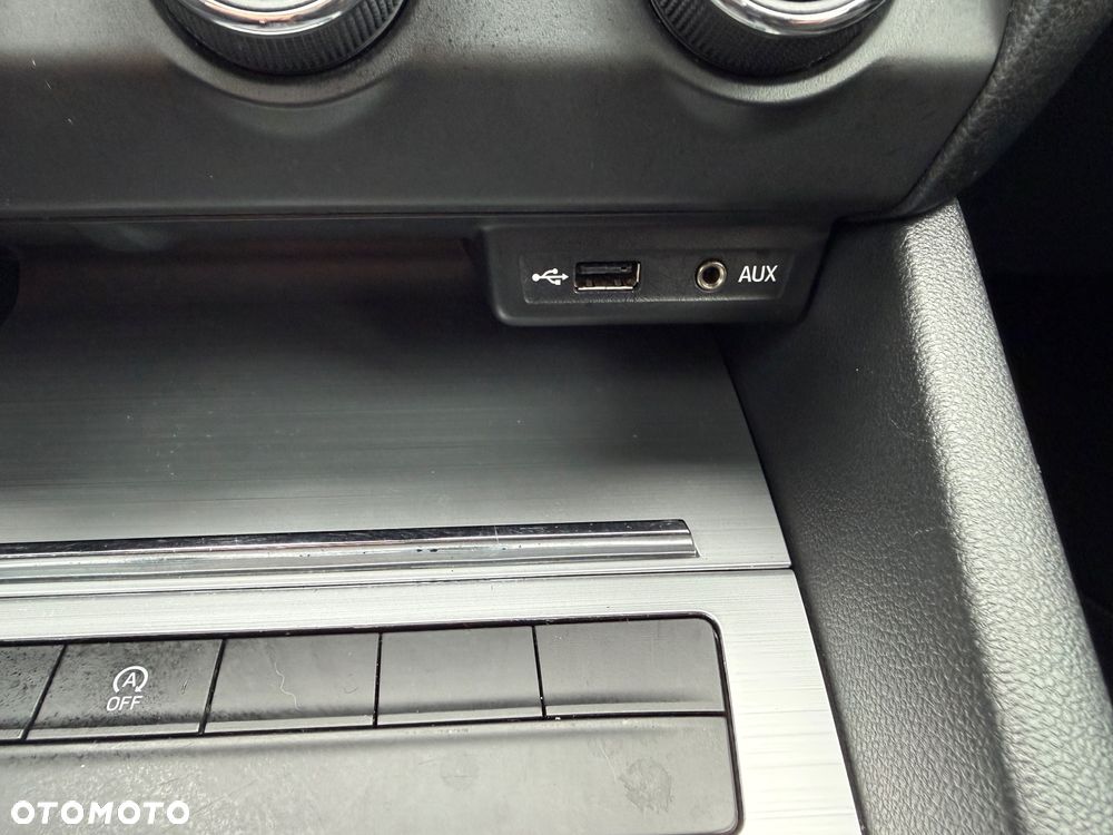 Skoda Octavia 1.6 TDI DSG Ambition - 25