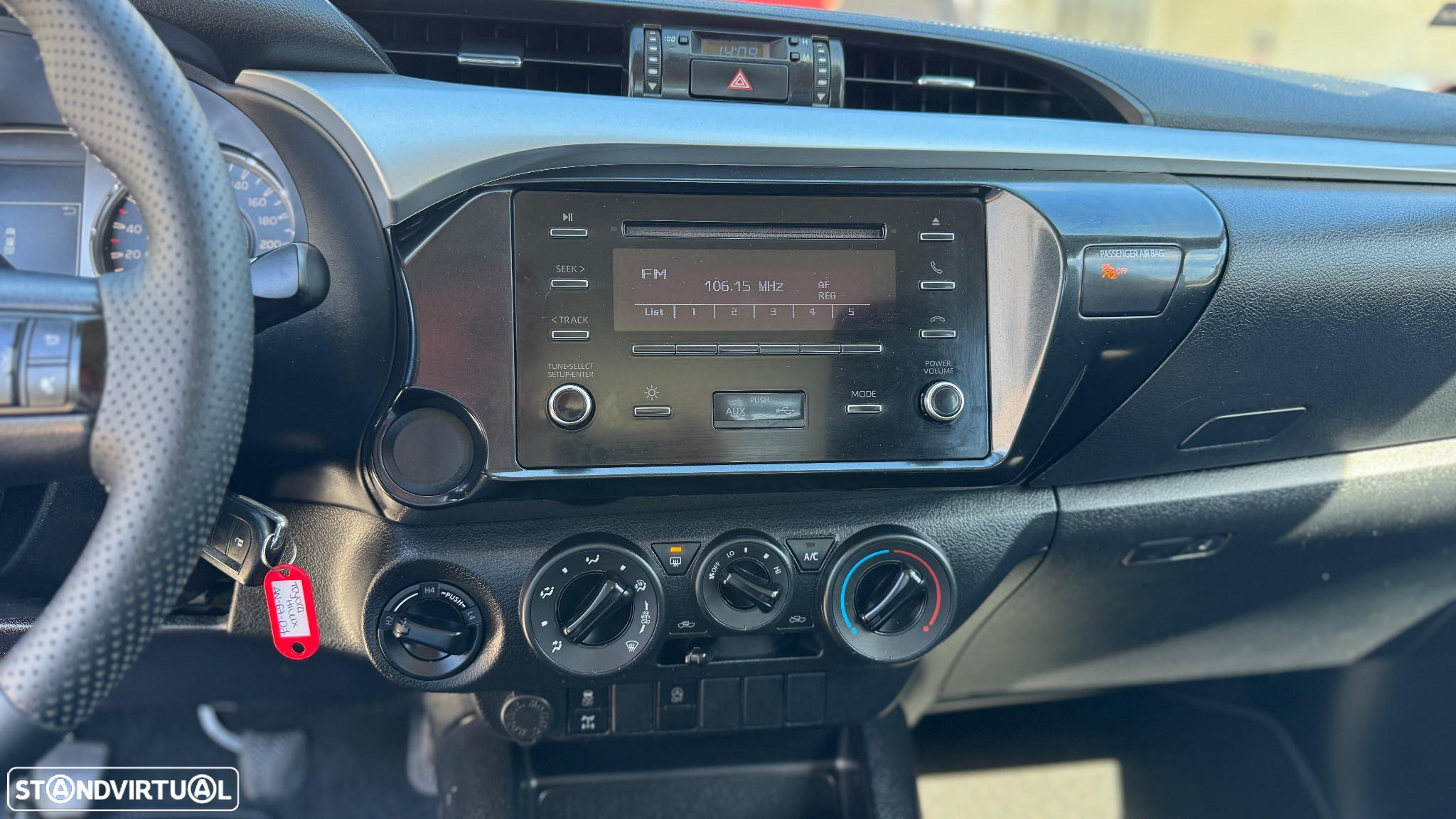 Toyota Hilux 2.4 D-4D 4WD CD CM - 15