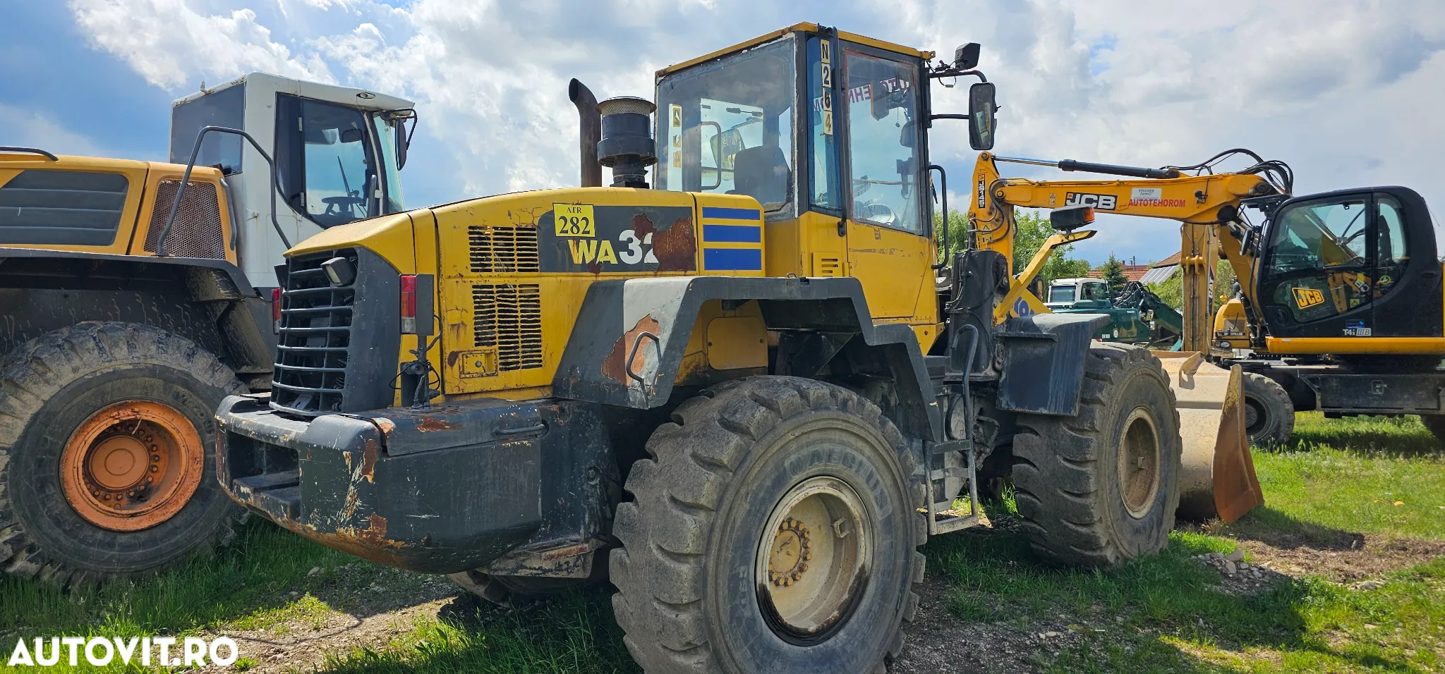 Komatsu WA 320 Încărcător frontal - 4