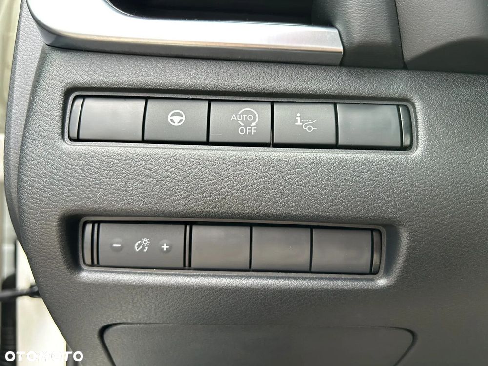 Nissan Qashqai 1.3 DIG-T MHEV Premiere Edition - 22
