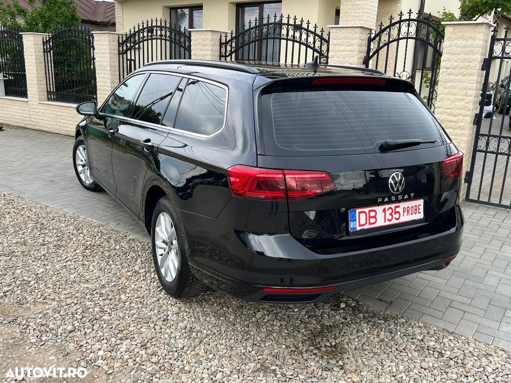 Volkswagen Passat 2.0 TDI SCR DSG Comfortline - 24