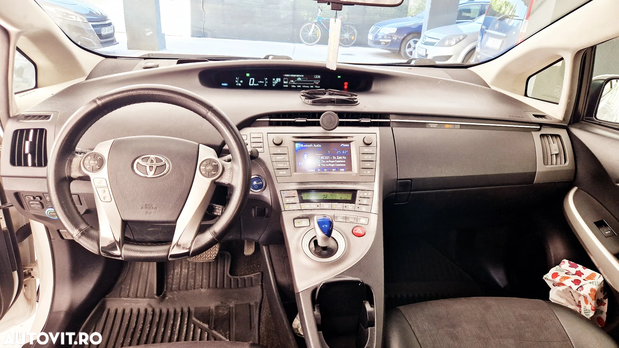 Toyota Prius - 12