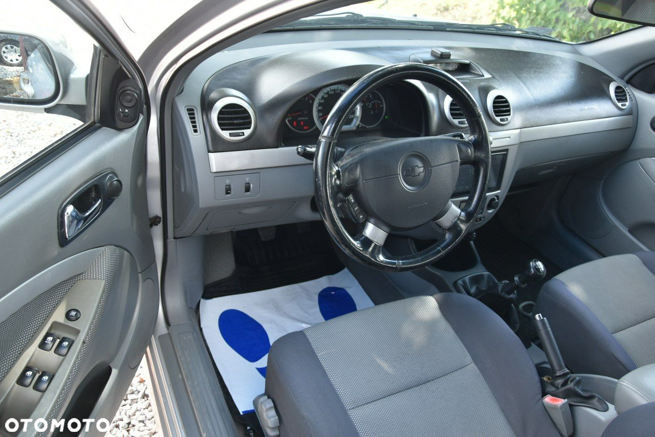 Chevrolet Nubira 1.8 Kombi CDX - 8