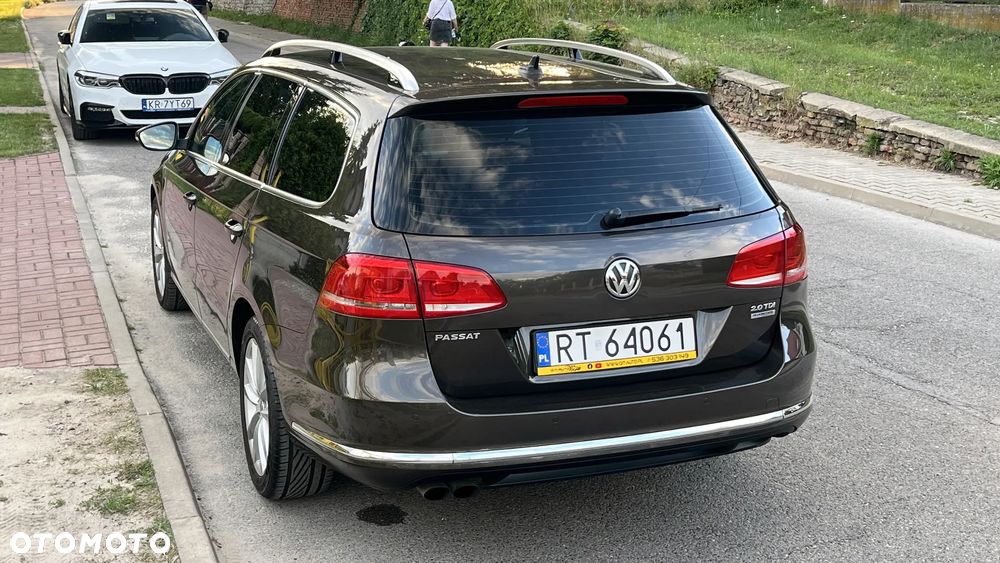 Volkswagen Passat 2.0 TDI Highline - 15