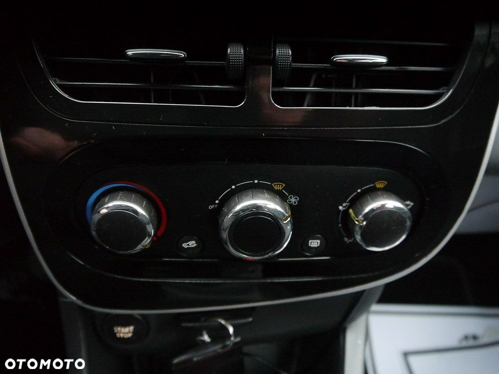 Renault Clio 1.2 16V Alize EU6 - 21