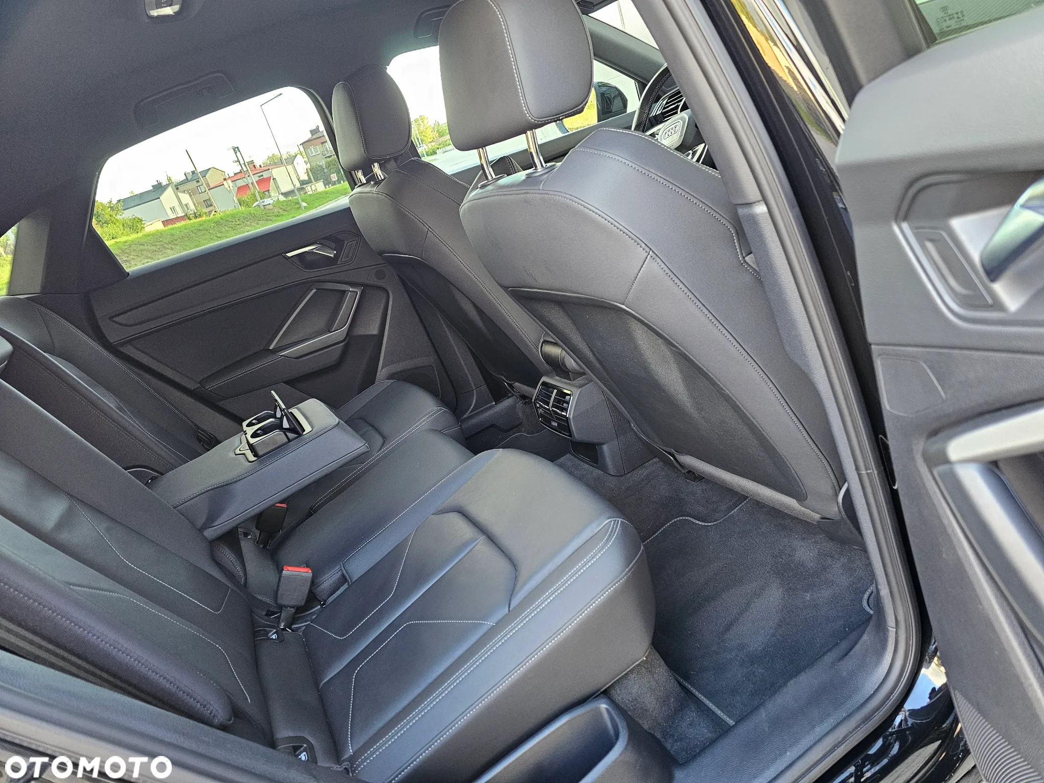Audi Q3 Sportback 35 TDI quattro S tronic S line - 23
