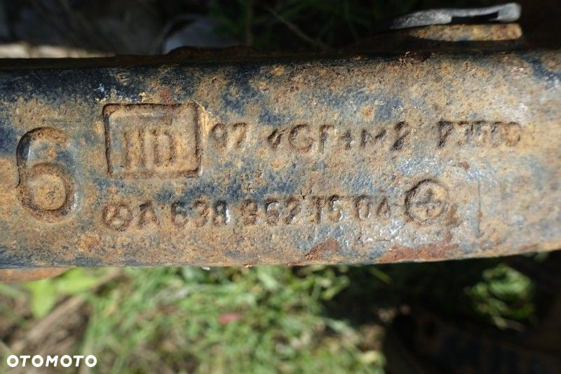 ZWROTNICA WAHACZ LEWY PRAWY TYŁ VITO 638 96-03r. - 5