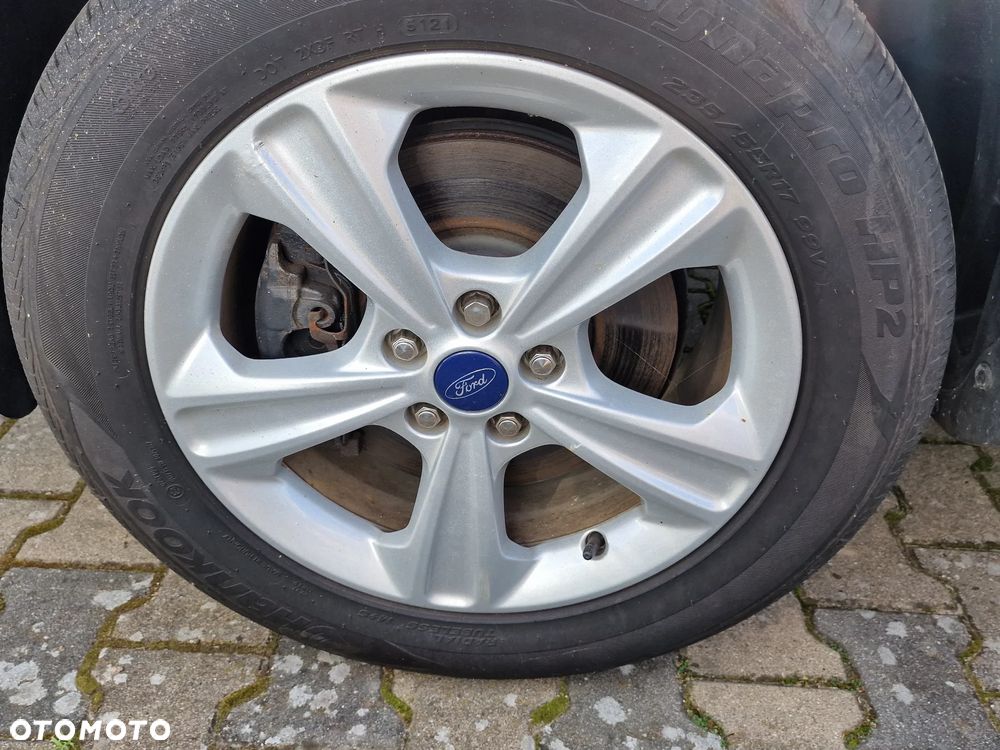 Ford Kuga - 9