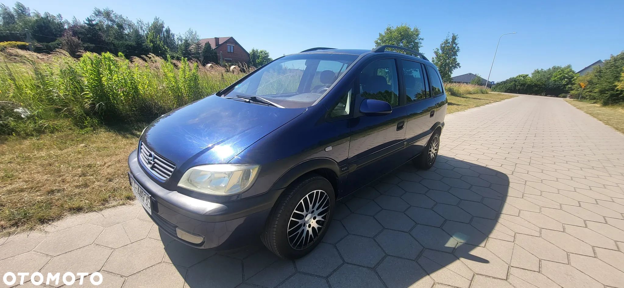 Opel Zafira 1.8 16V Elegance - 1