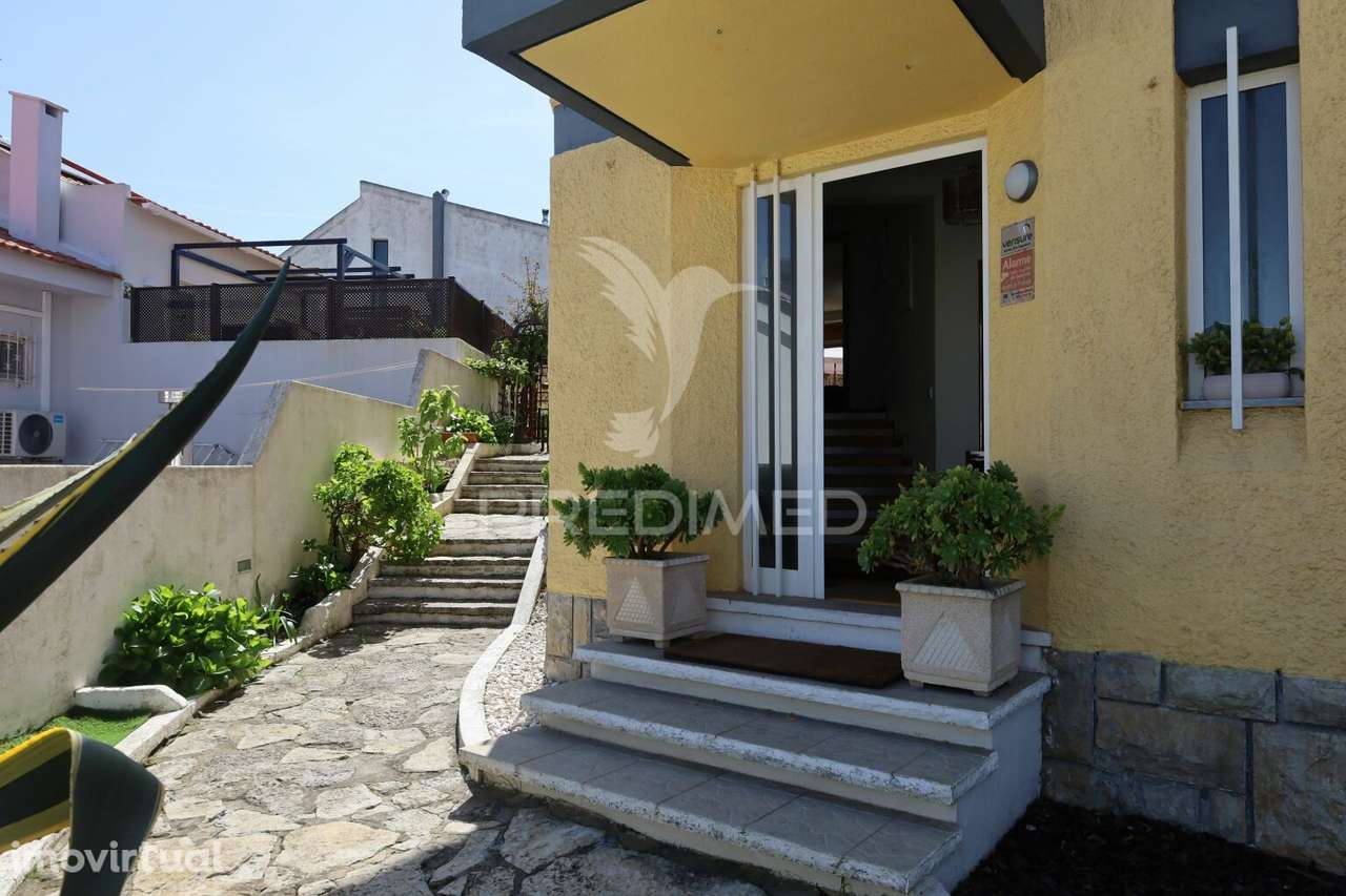 Moradia T5 remodelada - Grande imagem: 5/33