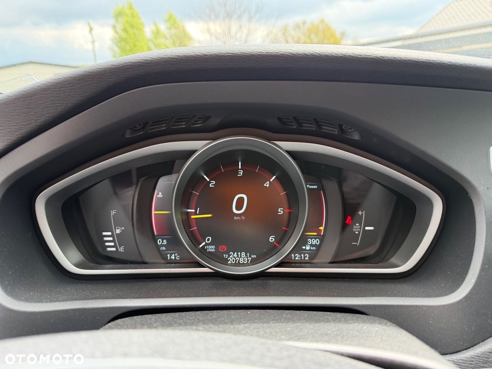 Volvo V40 D2 RDesign - 12