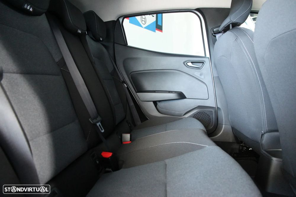 Renault Clio 1.0 TCe Techno Bi-Fuel - 23