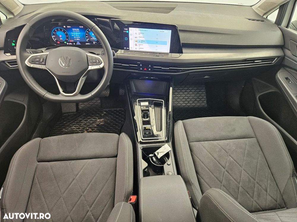 Volkswagen Golf - 5