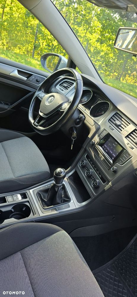 Volkswagen Golf - 12