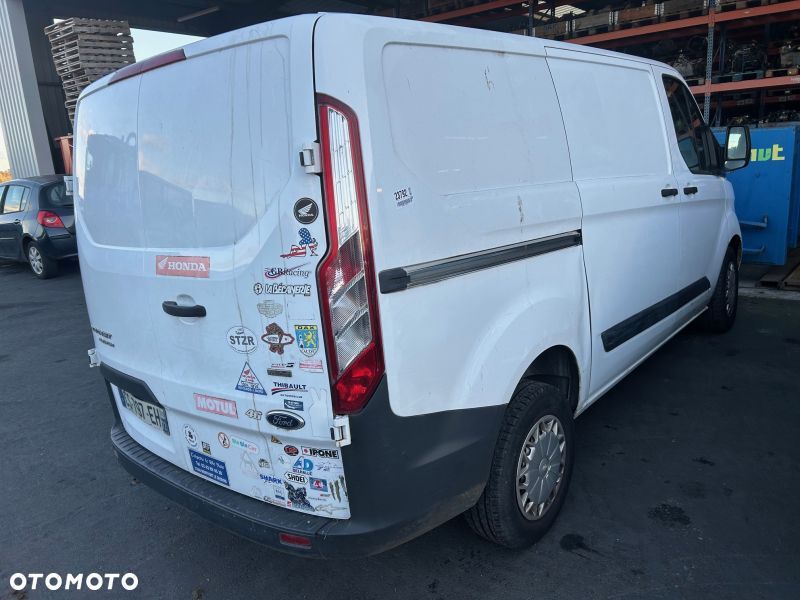 Ford TRANSIT CUSTOM - 4