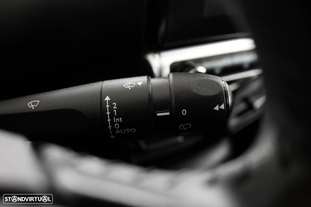 Citroën C4 Cactus 1.2 PureTech Shine - 24