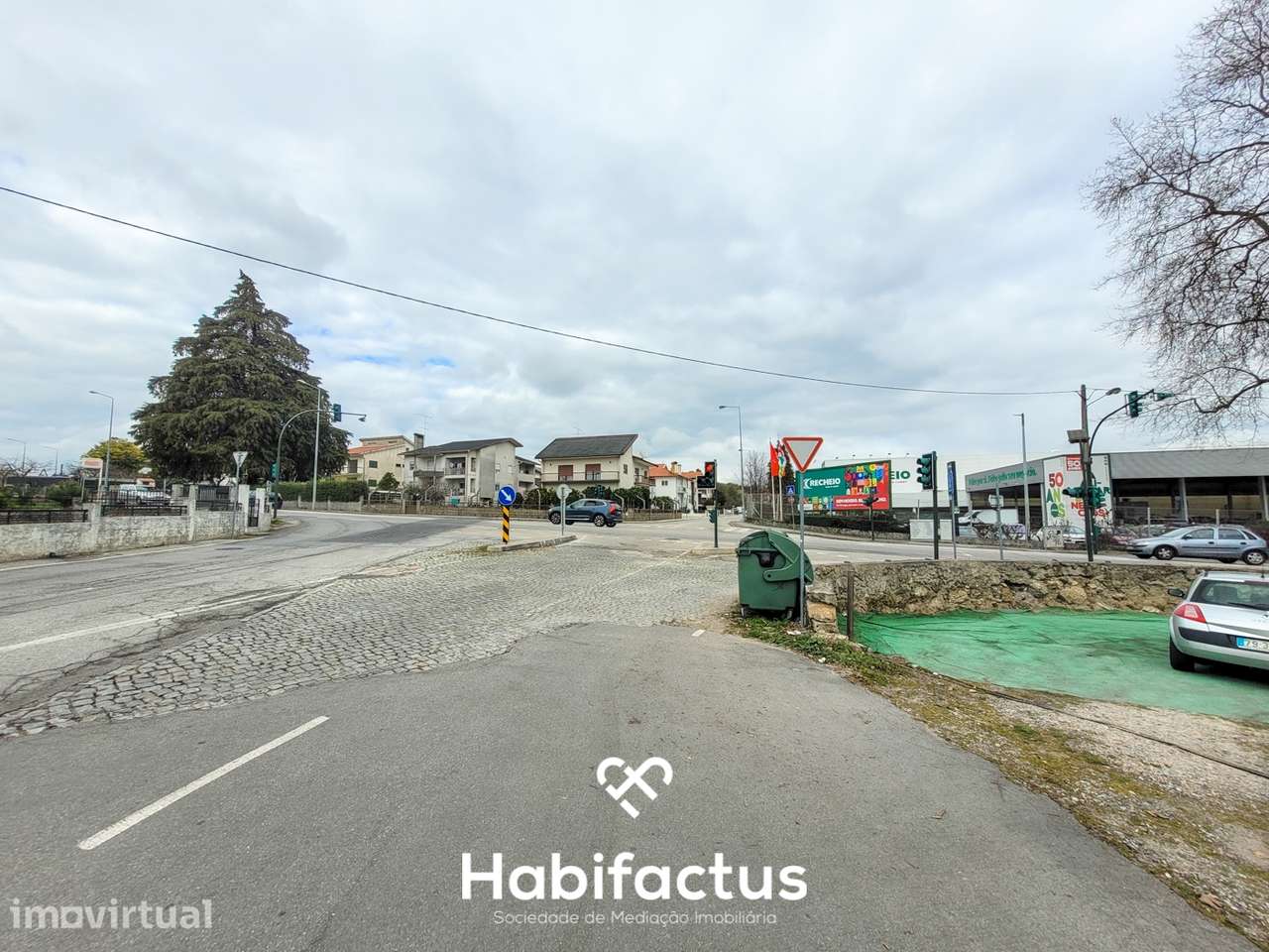 Lote de terreno com área de 900m2, situado na zona do Viso, em Viseu f - Grande imagem: 5/6