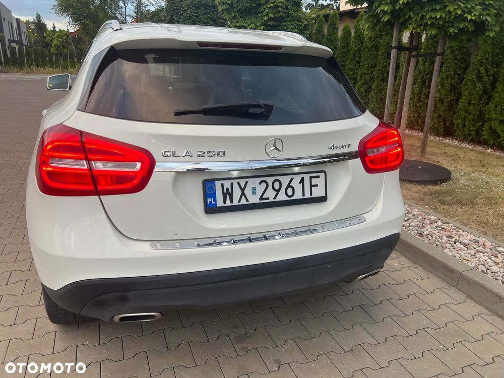 Mercedes-Benz GLA 250 4-Matic - 38