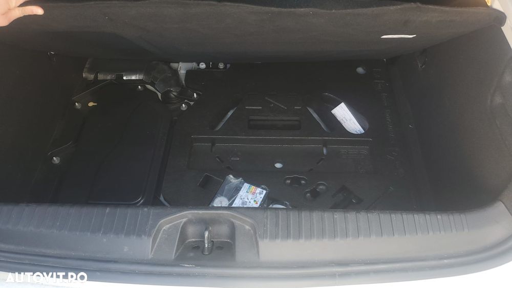 Renault Clio V full hybrid 145 Equilibre - 8