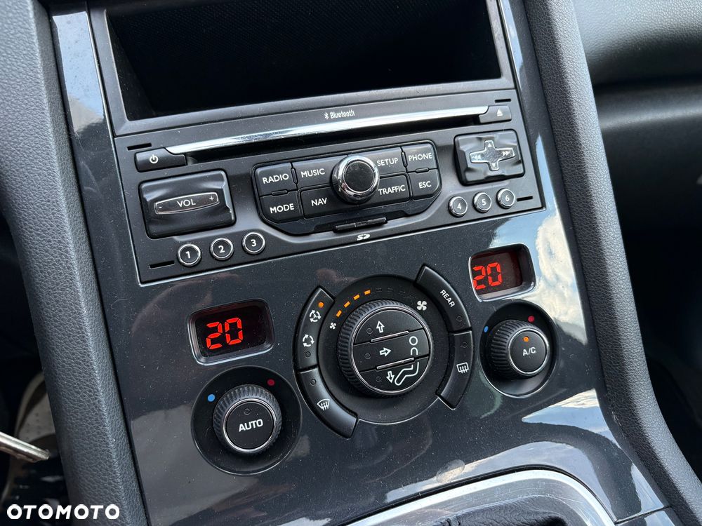 Peugeot 5008 HDI FAP 110 Platinum - 15