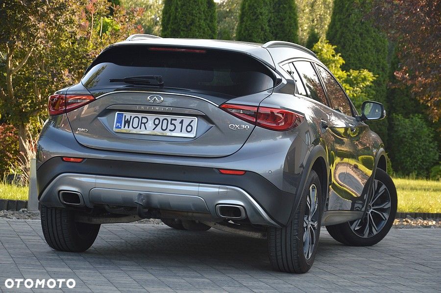 Infiniti QX30 2.2d DCT AWD Luxe - 13