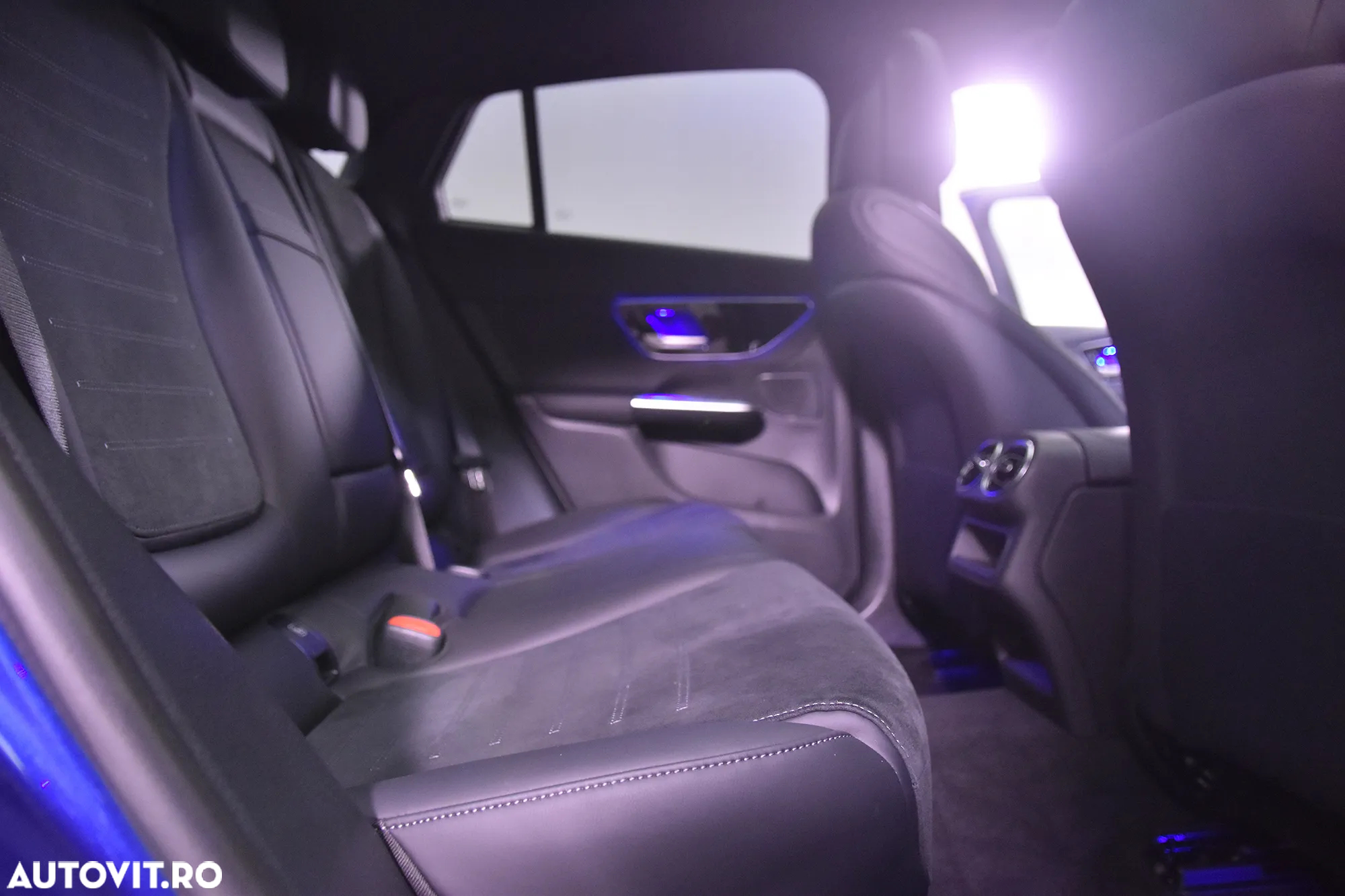 Mercedes-Benz GLC Coupe 300 d 4MATIC MHEV - 13