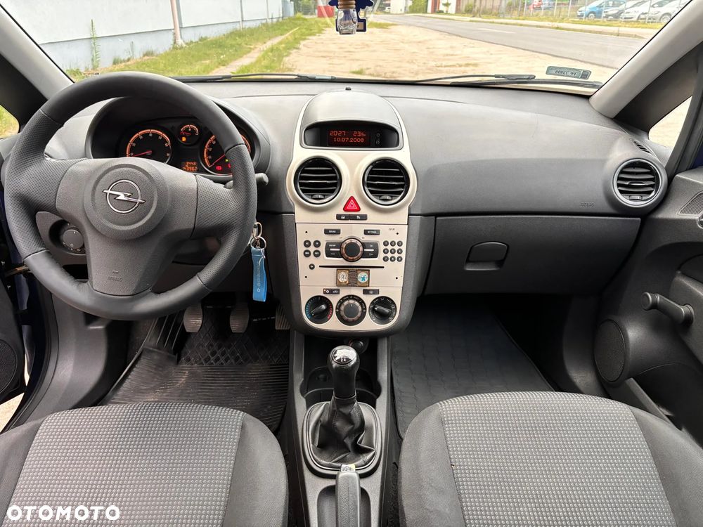 Opel Corsa 1.2 16V Essentia - 9