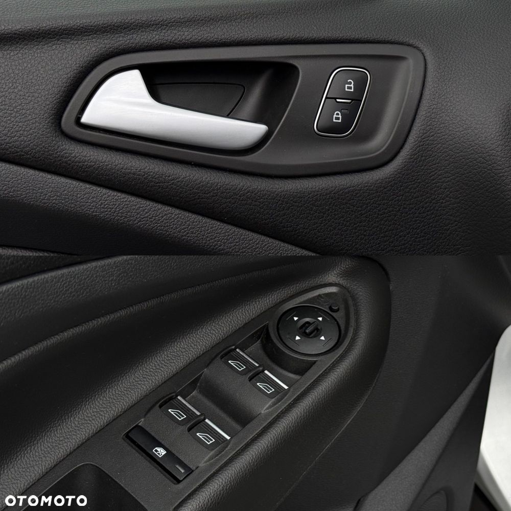Ford Kuga 1.5 EcoBoost 2x4 Cool & Connect - 17