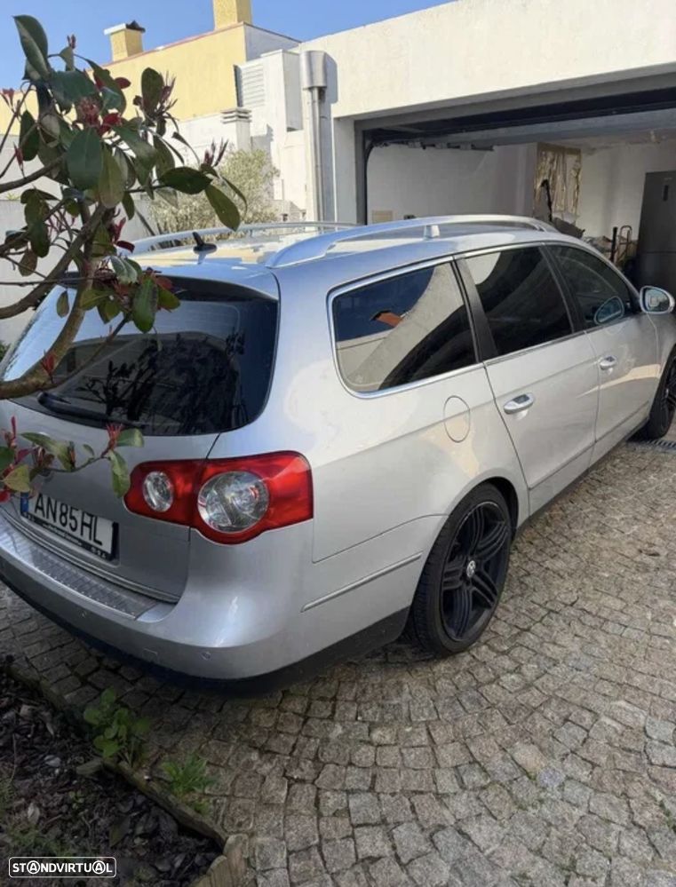 VW Passat 2.0 FSI 4Motion R-Line Edition - 2