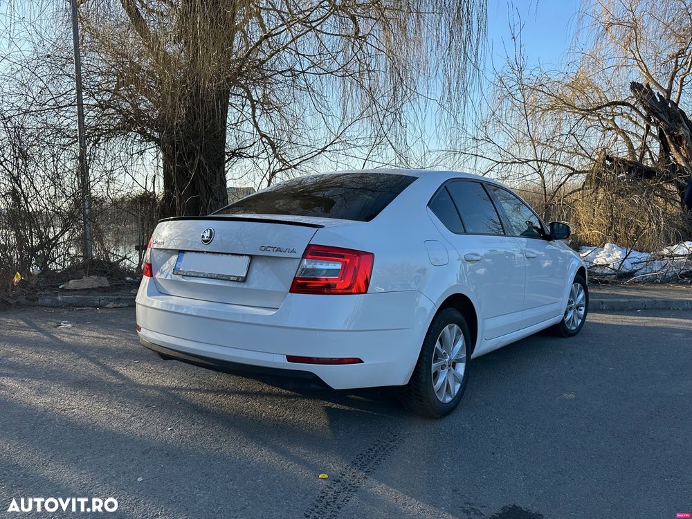 Skoda Octavia 1.6 TDI Ambition - 4