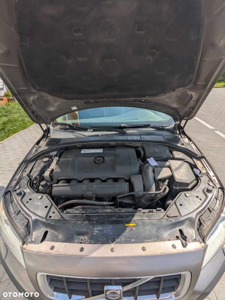 Volvo XC 70 3.2 AWD Kinetic - 11