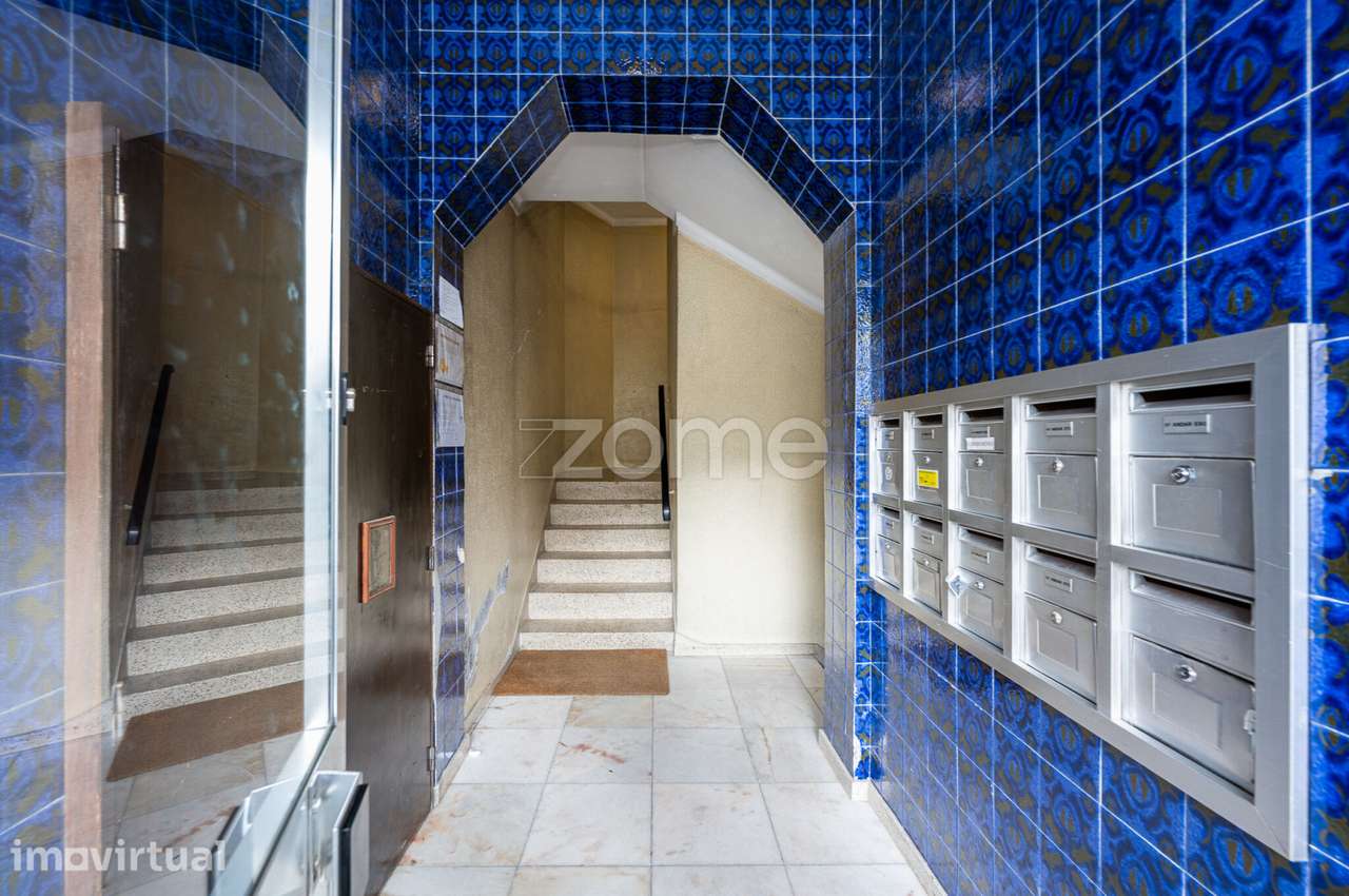 Apartamento T3+1 Ermesinde Centro Recuado com Terraço de 35 mts2 - Grande imagem: 4/47