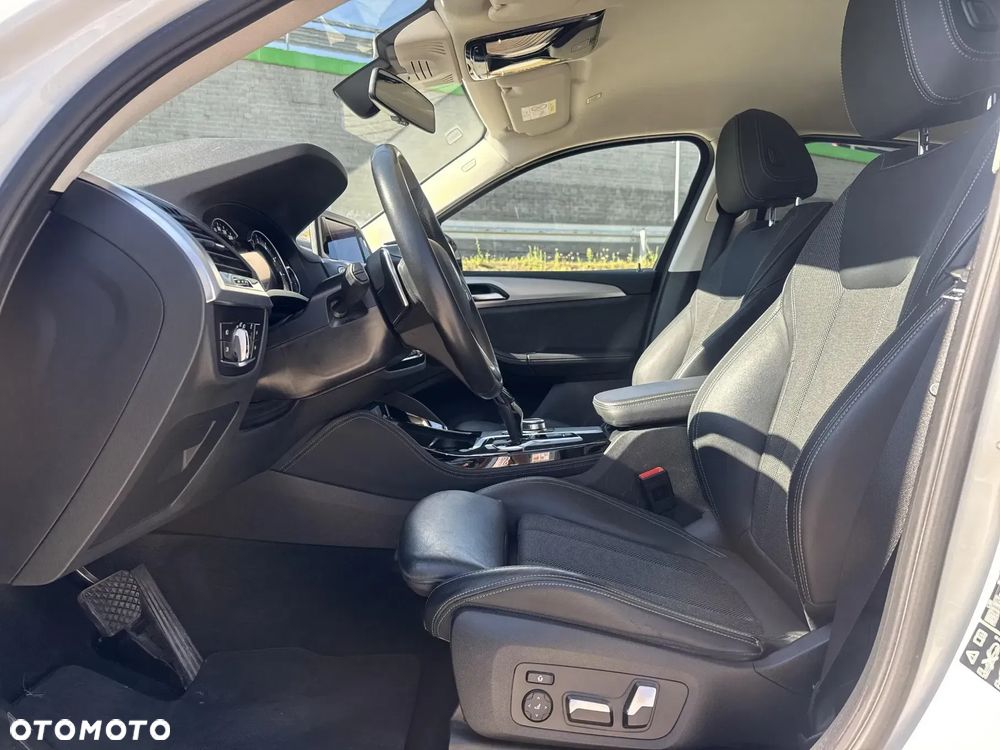 BMW X4 xDrive20i xLine sport - 10