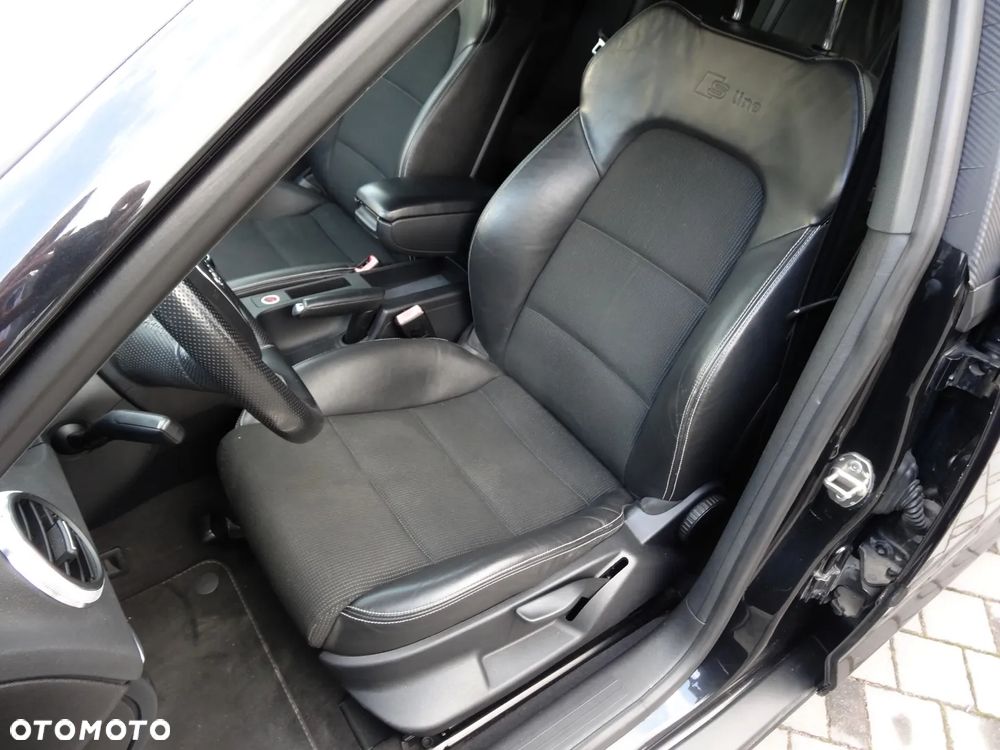 Audi A3 Sportback 2.0 TDI DPF S line Sportpaket - 20
