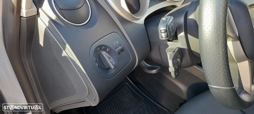 SEAT Ibiza 1.6 TDI 25 Anos DPF - 38