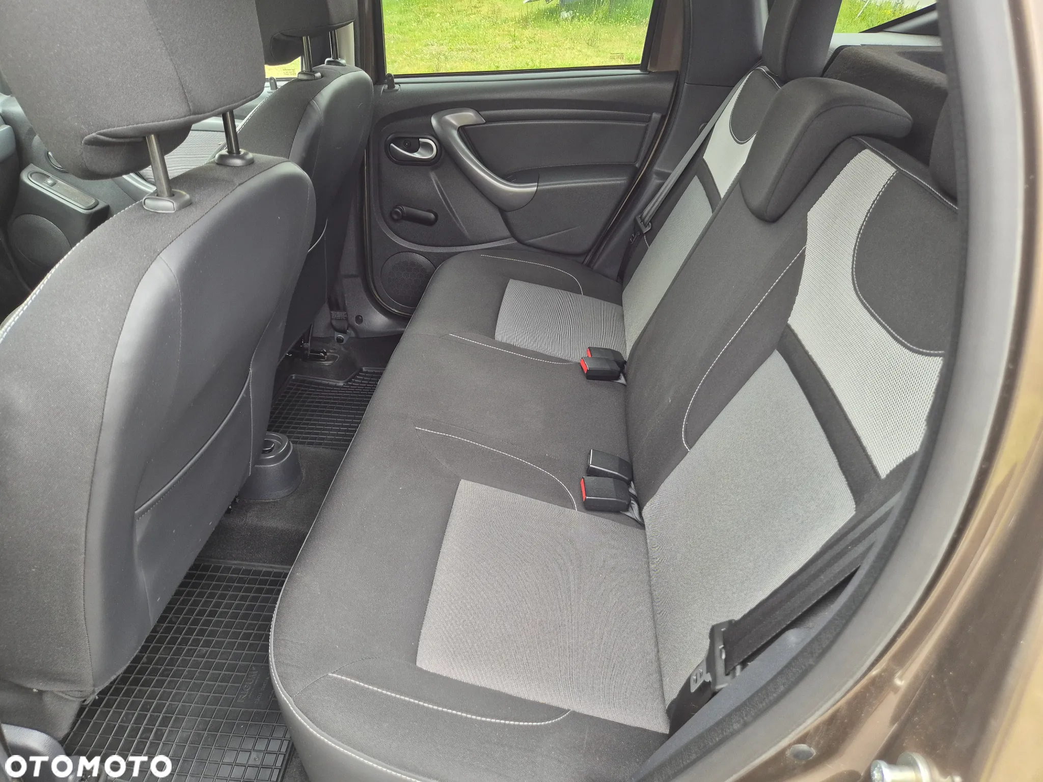 Dacia Duster 1.2 TCe Comfort 4WD - 22