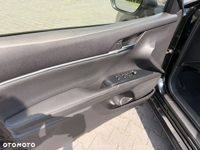Toyota Camry 2.5 Hybrid Prestige CVT - 22