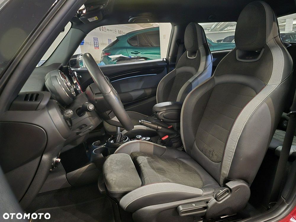 MINI John Cooper Works - 14