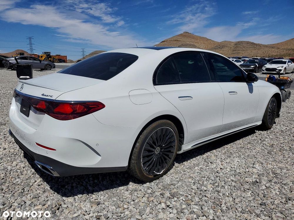 Mercedes-Benz Klasa E - 4