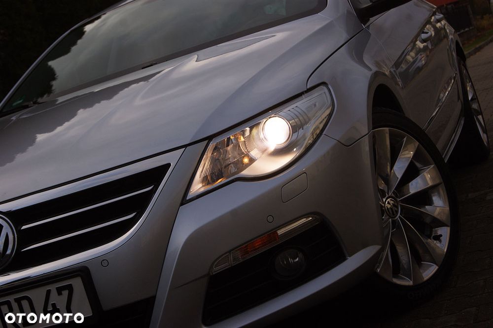 Volkswagen Passat CC - 24