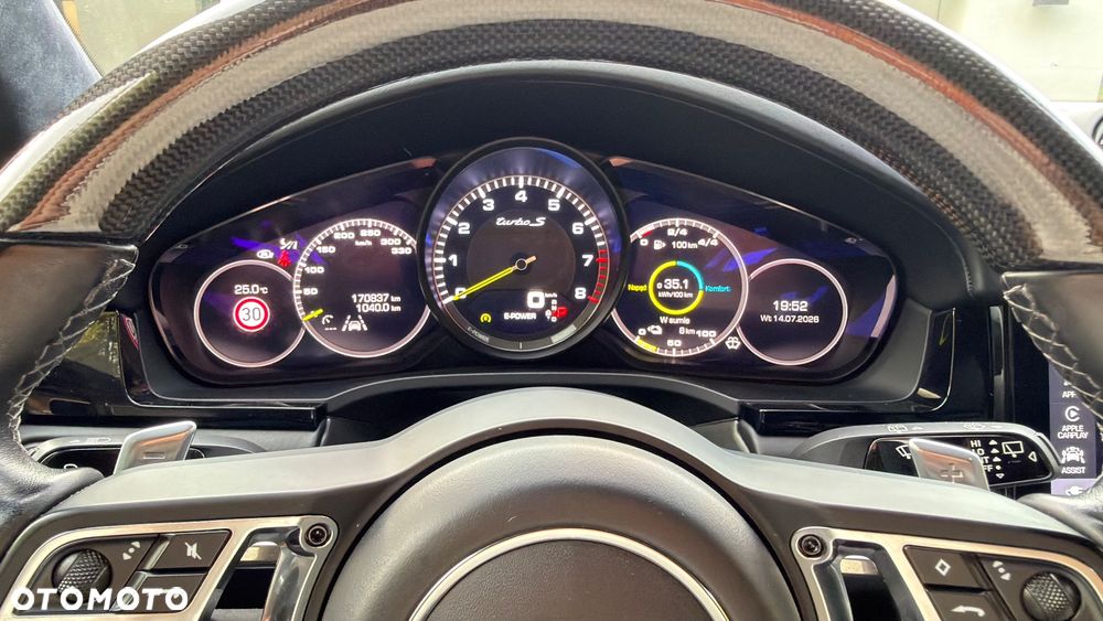 Porsche Cayenne - 14