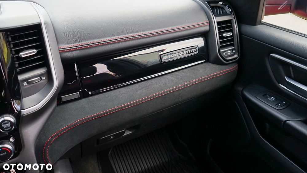 RAM 1500 Crew Cab MB Sport - 21