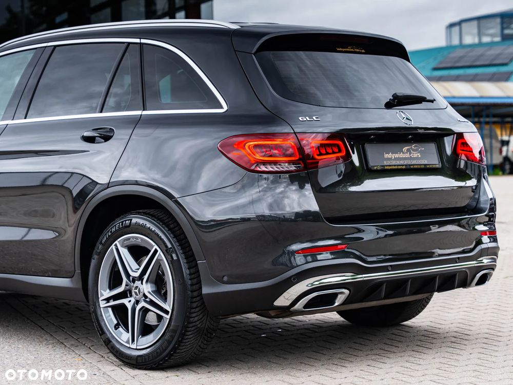 Mercedes-Benz GLC 200 4Matic 9G-TRONIC AMG Line Plus - 12