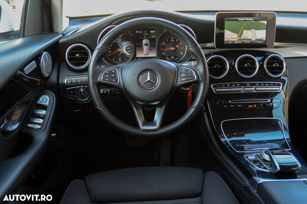 Mercedes-Benz GLC 350 e 4Matic 7G-TRONIC Exclusive - 37